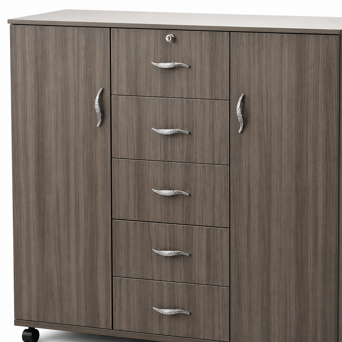 Closet Pony 120-2